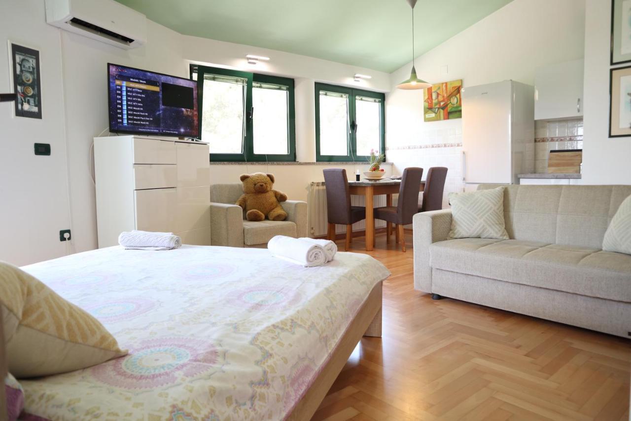 Apartment Emma Pula Dış mekan fotoğraf
